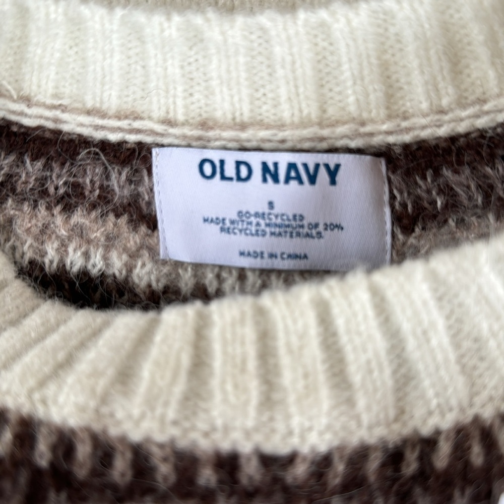 NWT old navy sweater - Picture 4 of 4